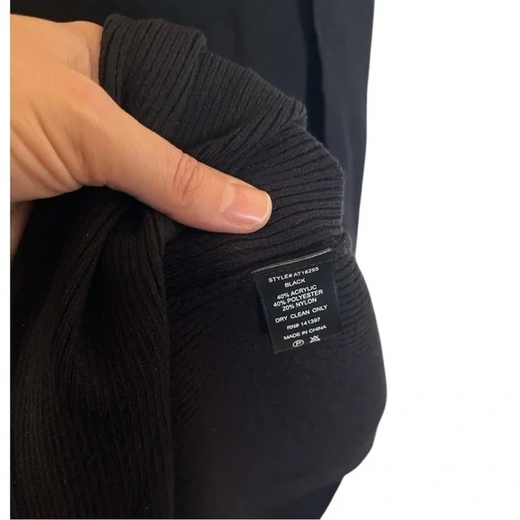 ASTR the label Zora long sleeve asymmetrical dress size S black NWOT A-8 - Picture 7 of 7